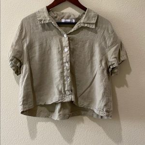 Short-sleeve button down